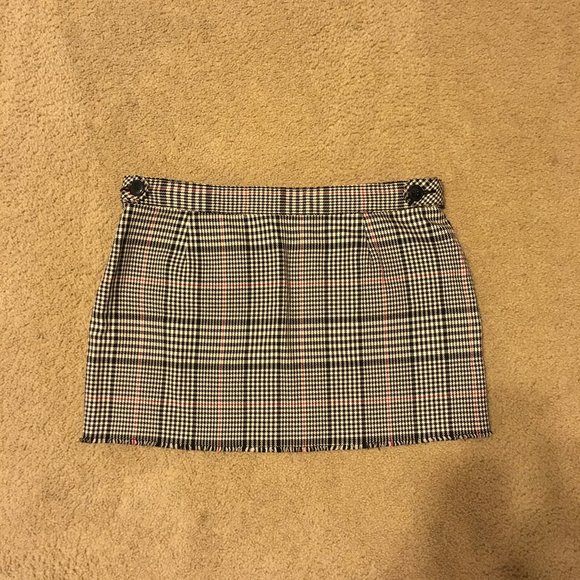 Tommy Jeans Houndstooth Mini Skirt 11 - Picture 4 of 5